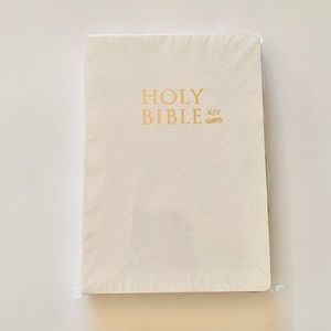 NWT Holy Bible KJV Paperback White Cover Old & New Testament